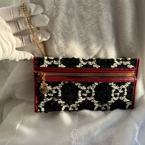 LIMITED EDITION GUCCI Monogram Tweed Clutch - Picture 4 of 8